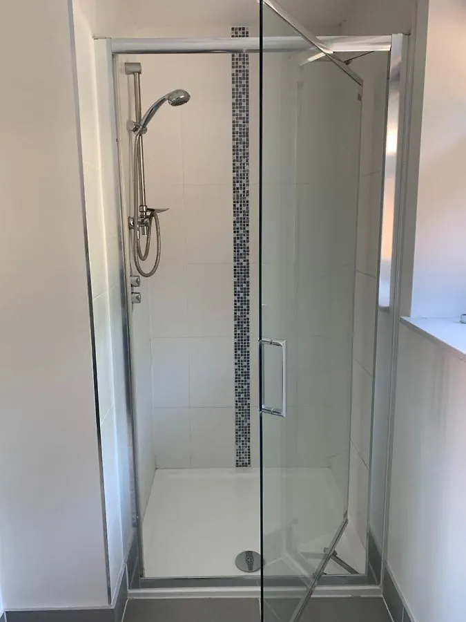 Great Location En-Suite With Private Entrance Poole 0*,
